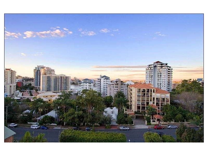24/57 LAMBERT STREET, Kangaroo Point QLD 4169