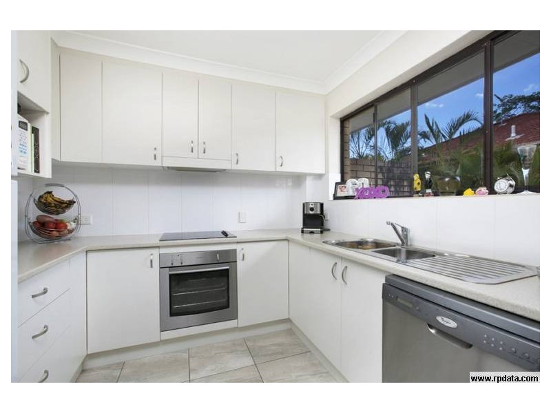 4/19 MALCOLM, Hawthorne QLD 4171