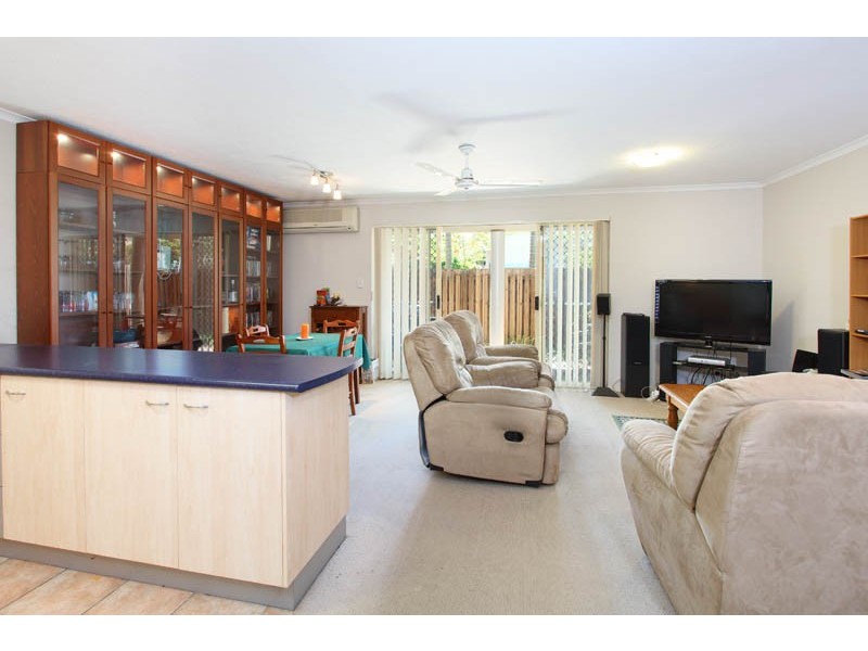 1/121 EKIBIN ROAD, Annerley QLD 4103