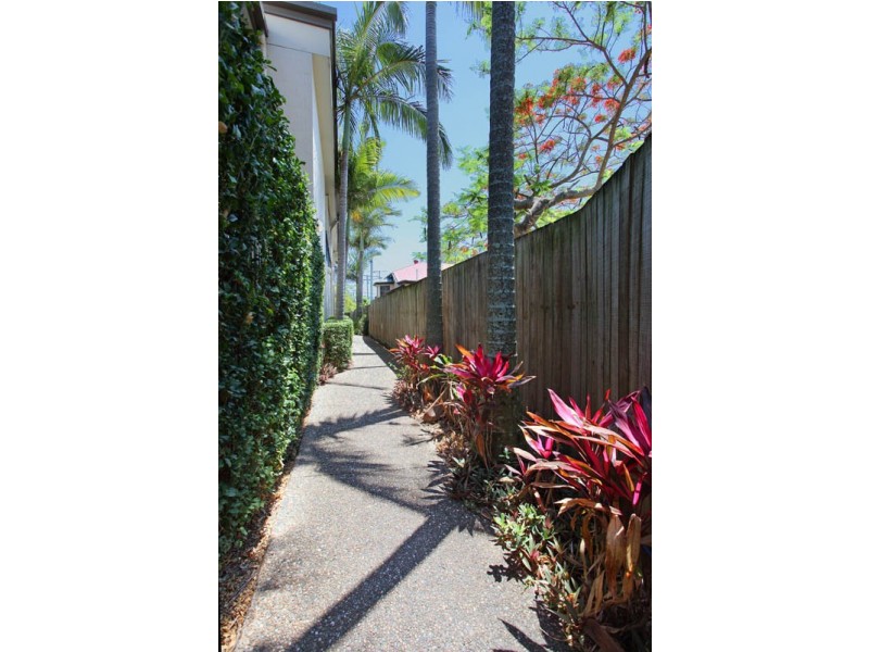 1/121 EKIBIN ROAD, Annerley QLD 4103