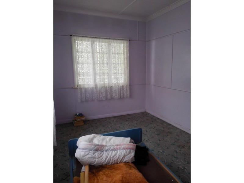 61 DOROTHY LANE, Camp Hill QLD 4152