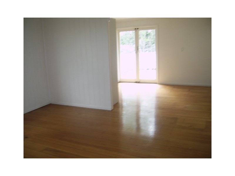 17 Sackville Street, Milton QLD 4064