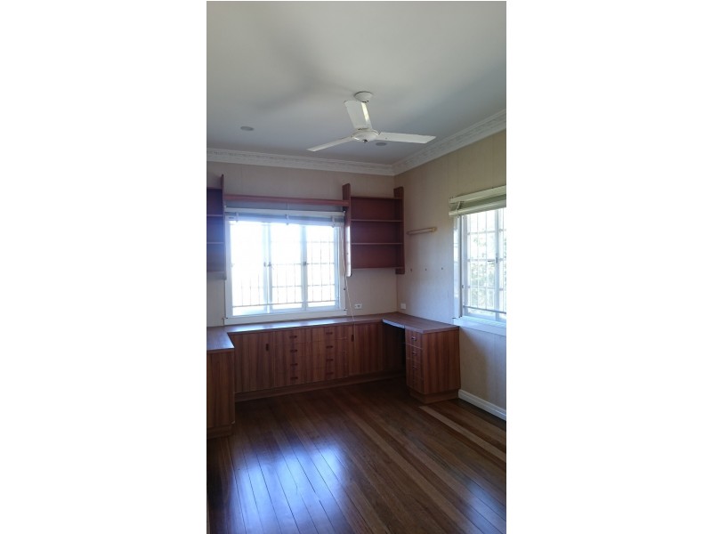 224 Banks Street, Ashgrove QLD 4060