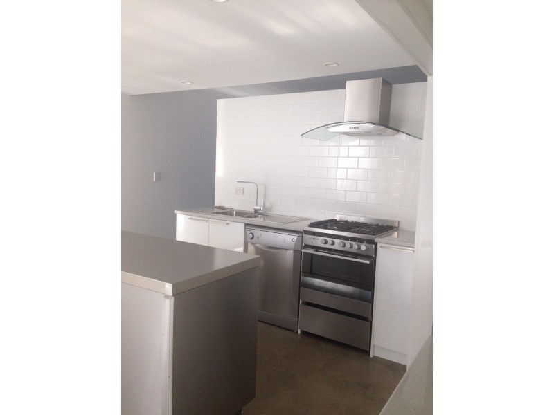 2/7 Hunter Street, Albion QLD 4010