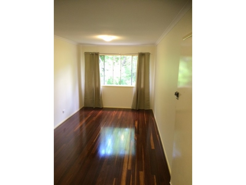 2/35 Salisbury Street, Indooroopilly QLD 4068
