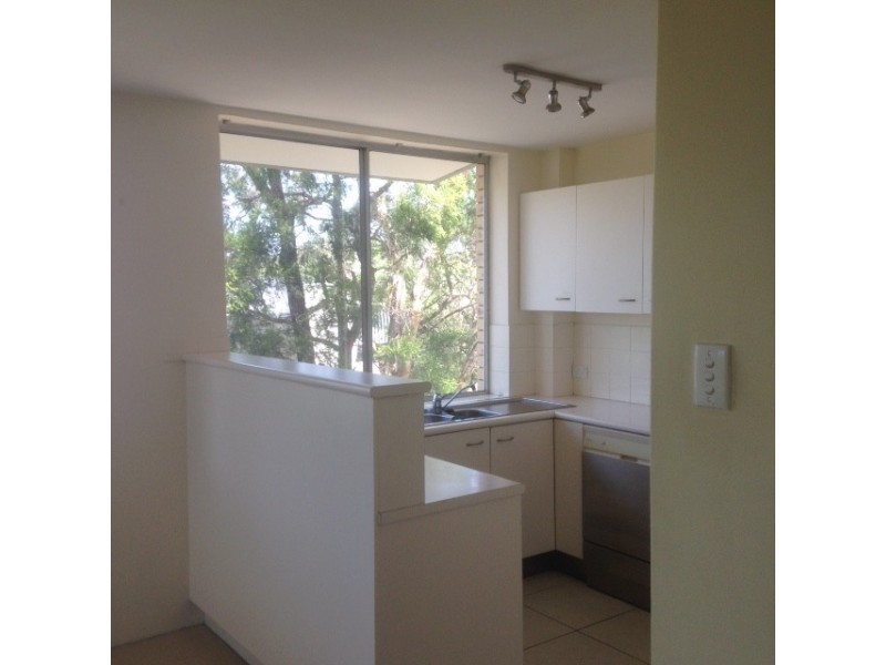 1/15 Bellevue Terrace, St Lucia QLD 4067