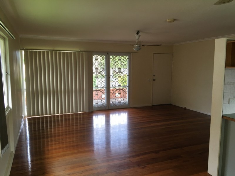 8 Ruby Avenue, Tarragindi QLD 4121