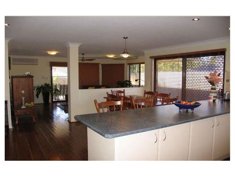 14 Wanderer Crescent, Springfield Lakes QLD 4300