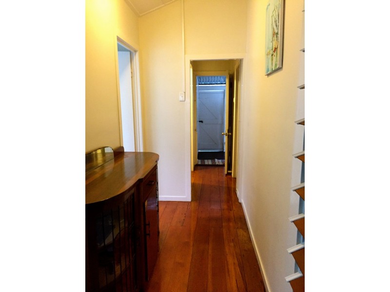26 Windsor Road, Red Hill QLD 4059
