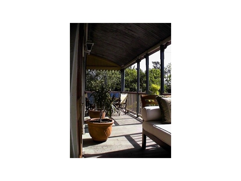 14 Guy Street, Woolloongabba QLD 4102