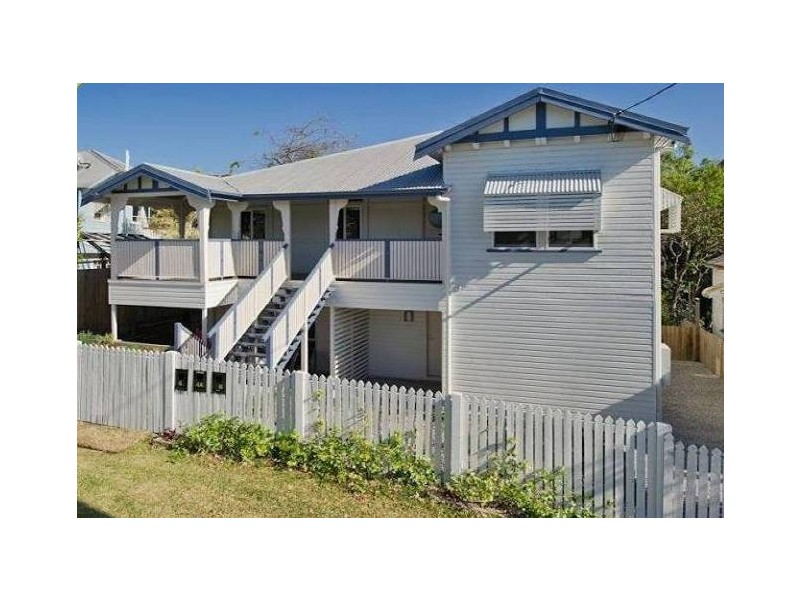 4 Bridge Street, Red Hill QLD 4059