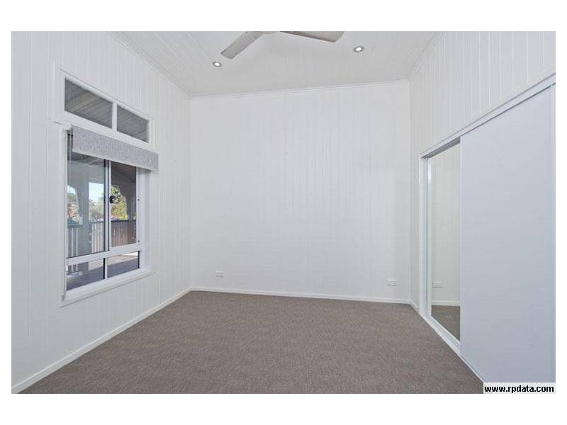 4 Bridge Street, Red Hill QLD 4059