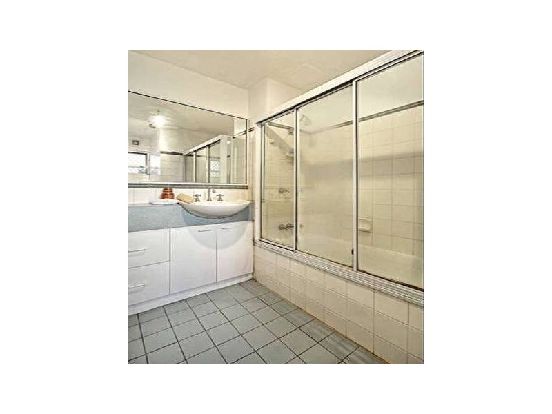 3/6 Grimes Street, Auchenflower QLD 4066