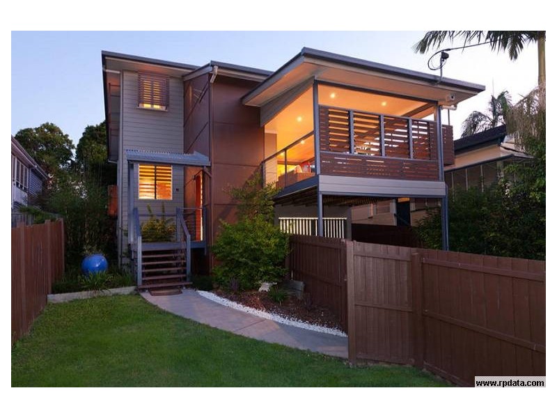 10 Cranmore Street, Red Hill QLD 4059