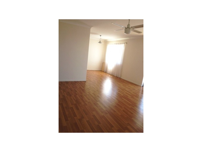 2/27 BERRIMA STREET, Wynnum QLD 4178