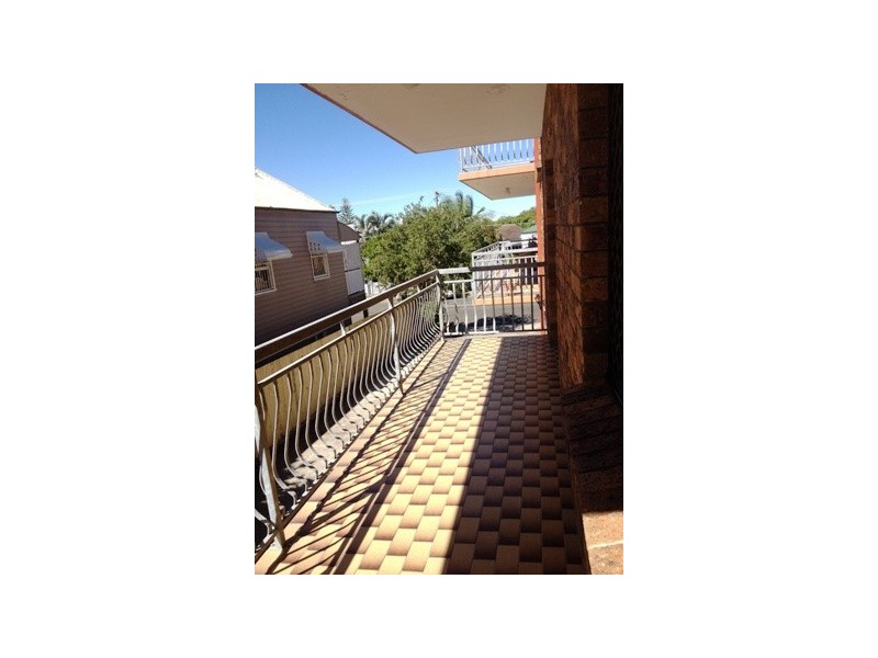 2/27 BERRIMA STREET, Wynnum QLD 4178