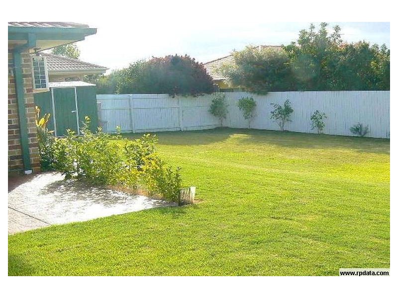 4 Crestwood Close, Ormiston QLD 4160