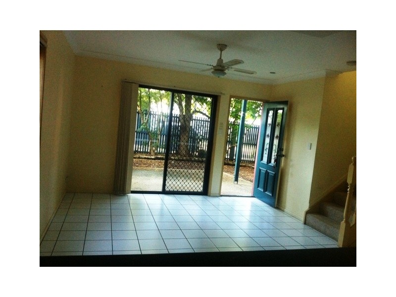 2/38 Latham Street, Chermside QLD 4032