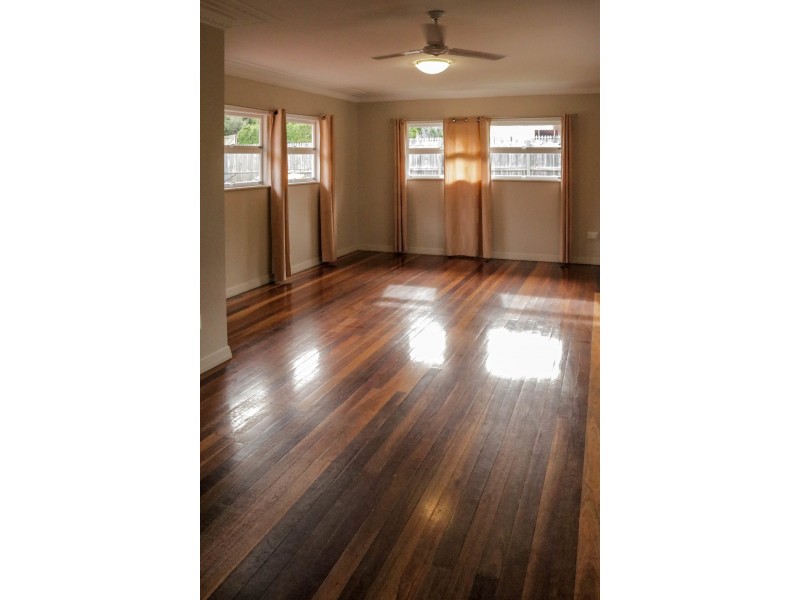 142 Andrew Avenue, Tarragindi QLD 4121