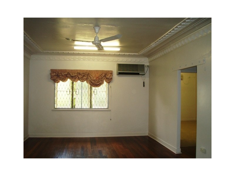 384 Brisbane Corso, Yeronga QLD 4104