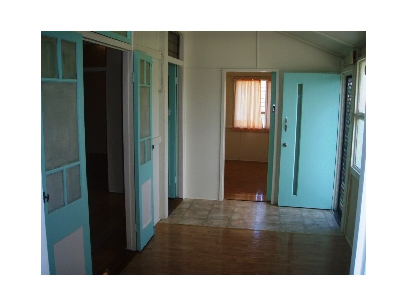 91 Junction Road, Morningside QLD 4170