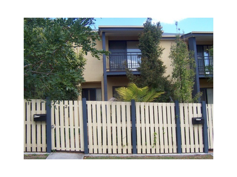 2/29 Christensen street, Yeronga QLD 4104