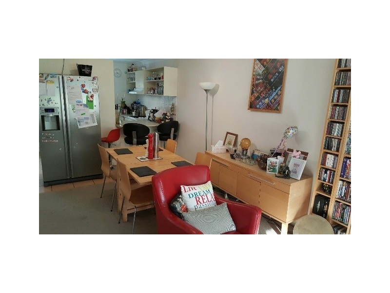 4/27 Fenton Street, Fairfield QLD 4103