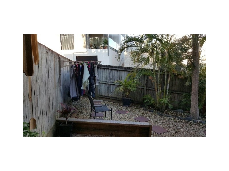 4/27 Fenton Street, Fairfield QLD 4103