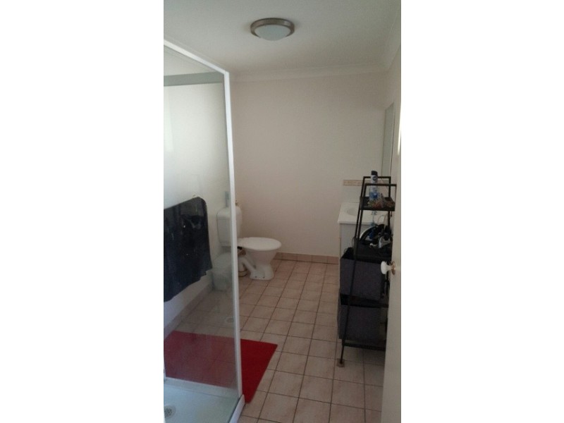 4/27 Fenton Street, Fairfield QLD 4103