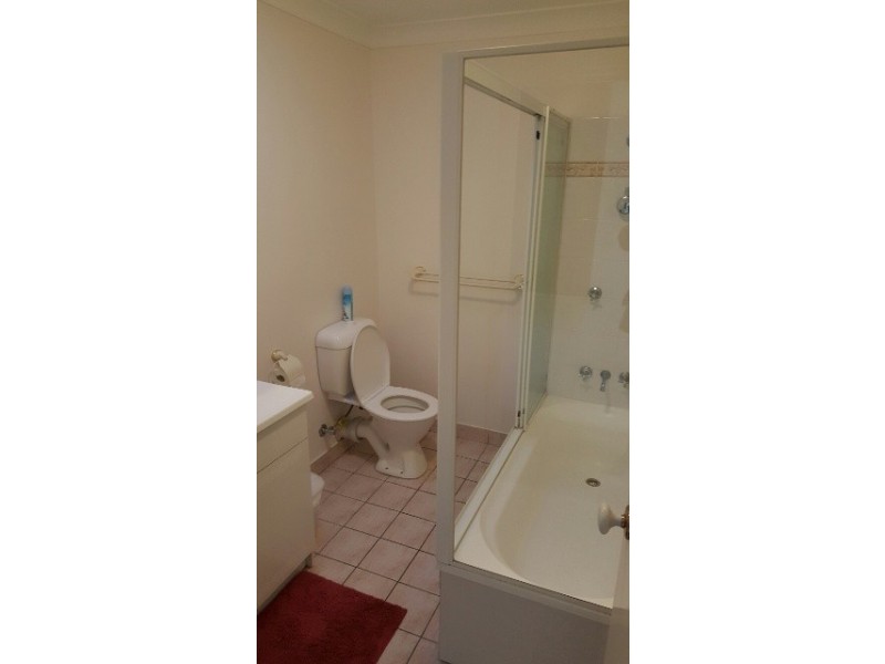 4/27 Fenton Street, Fairfield QLD 4103