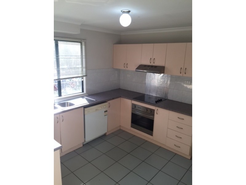 34A Tottenham Street, Woolloongabba QLD 4102