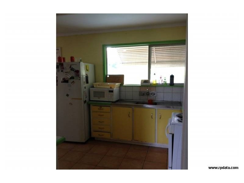 4 EMCONA STREET, Tingalpa QLD 4173