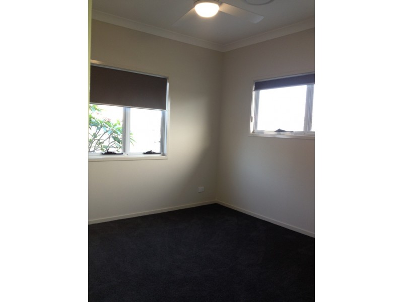 4 Caelian Street, Seven Hills QLD 4170