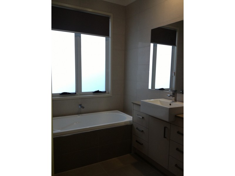 4 Caelian Street, Seven Hills QLD 4170