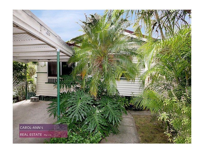 12 Elliot Street, Norman Park QLD 4170