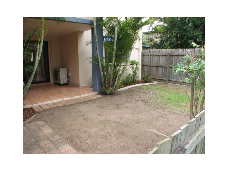 1/104 Bilyana Street, Bulimba QLD 4171