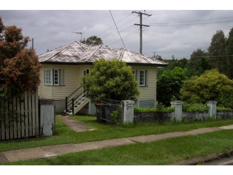 186 McIlwraith Avenue, Norman Park QLD 4170
