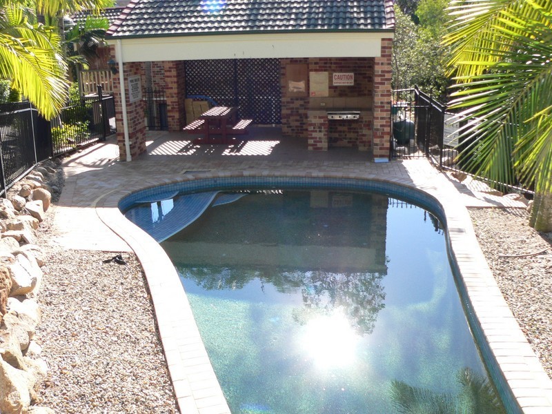 8/36 Andrew Street, Balmoral QLD 4171