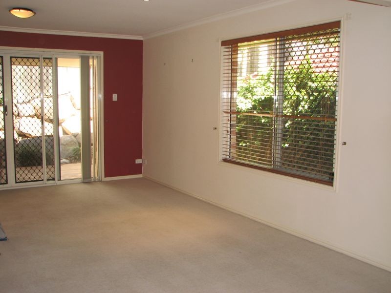 8/36 Andrew Street, Balmoral QLD 4171