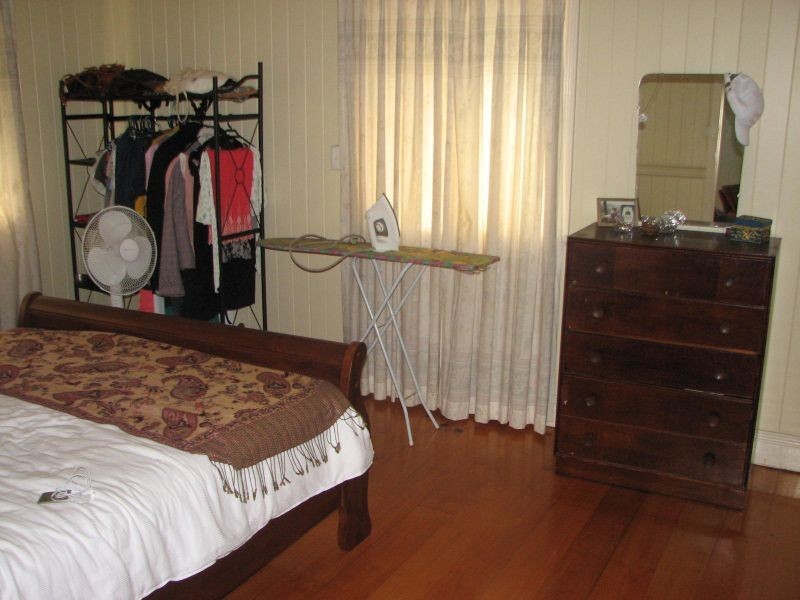 40 Barton Parade, Balmoral QLD 4171