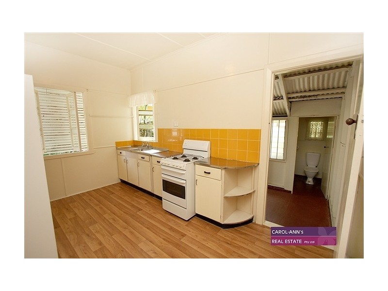 9 Ryan Avenue, Balmoral QLD 4171