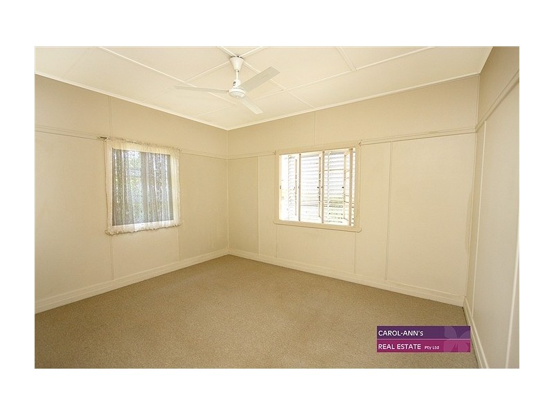 9 Ryan Avenue, Balmoral QLD 4171