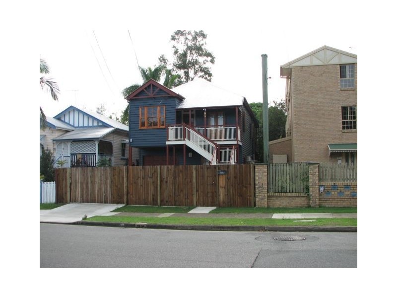 84 Lawson Street, Morningside QLD 4170
