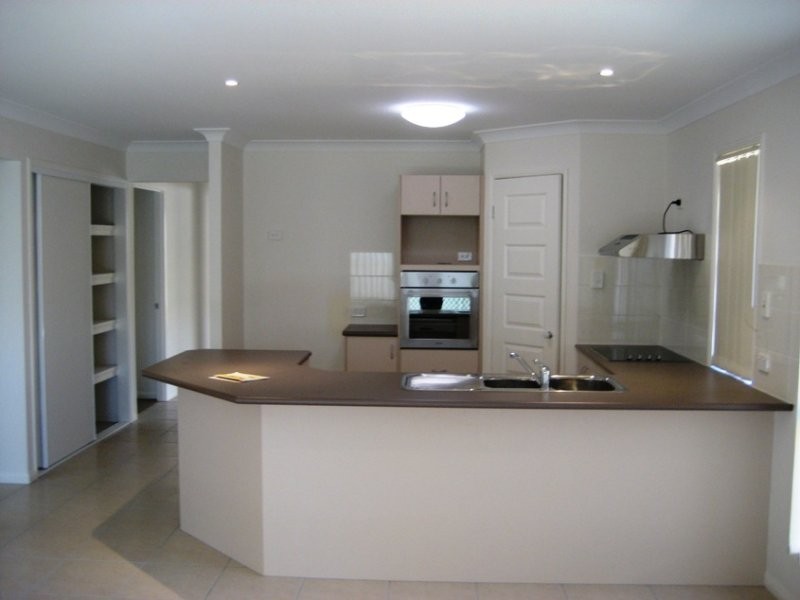 52 Wirra Court, Wynnum West QLD 4178