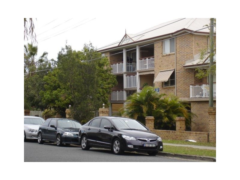 2/15 Smallman Street, Bulimba QLD 4171