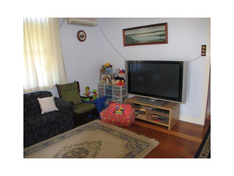 9 MacDonald Street, Norman Park QLD 4170