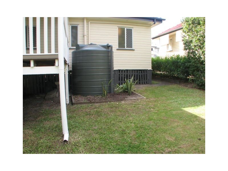 17 Goolara Street, Cannon Hill QLD 4170