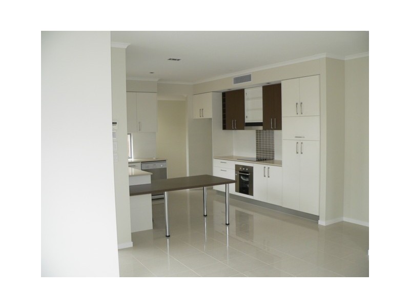 4/84 Cambridge Street, Carina Heights QLD 4152