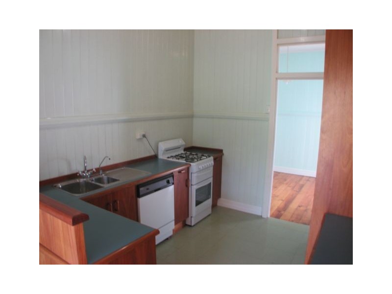 52 Overend Street, Norman Park QLD 4170