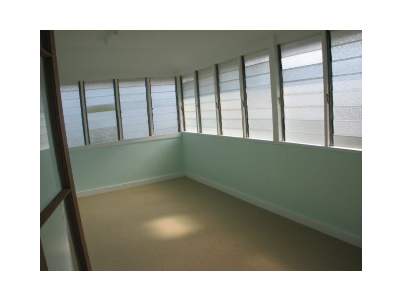 52 Overend Street, Norman Park QLD 4170